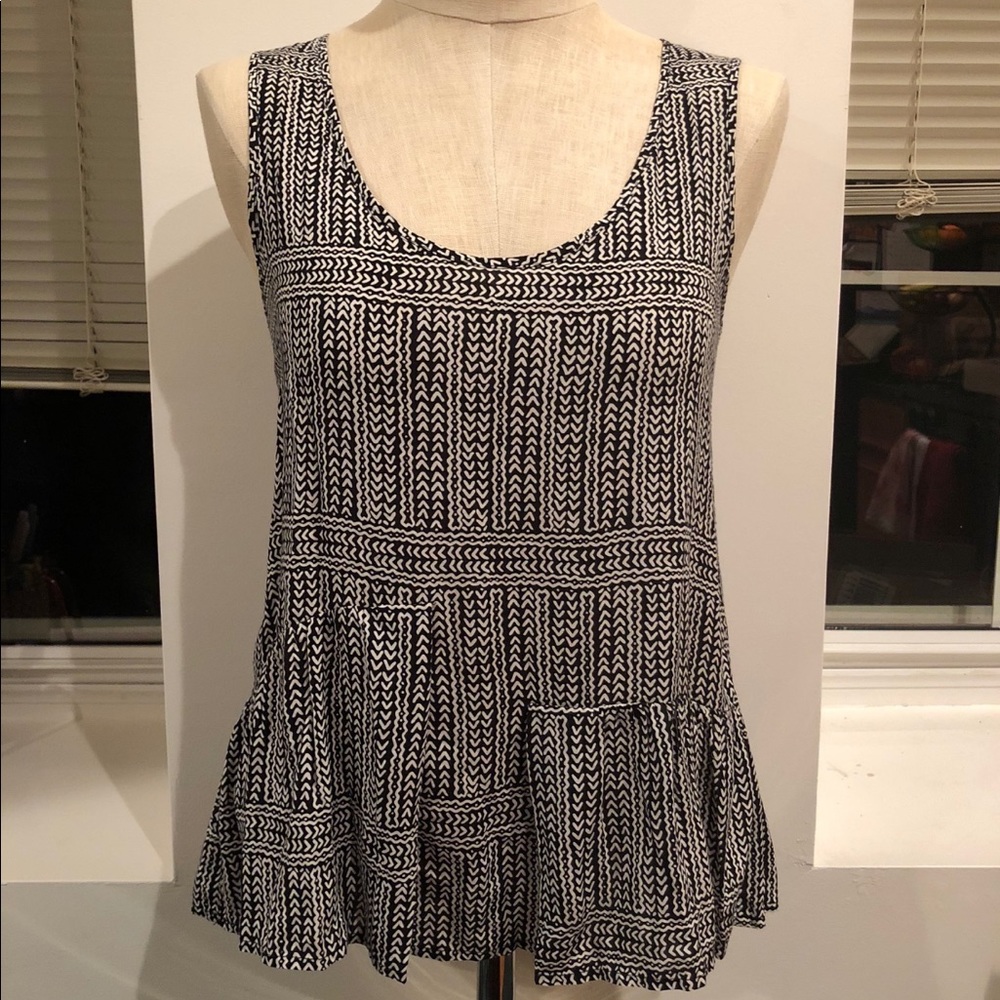 BCBGeneration black and white peplum tank